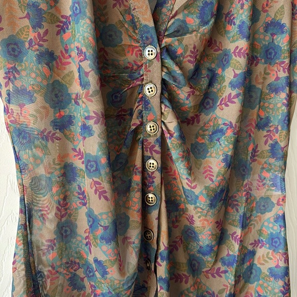 Carina Mesh Short Sleeve Top - Olive Medallion Cluster - Picture 7 of 9